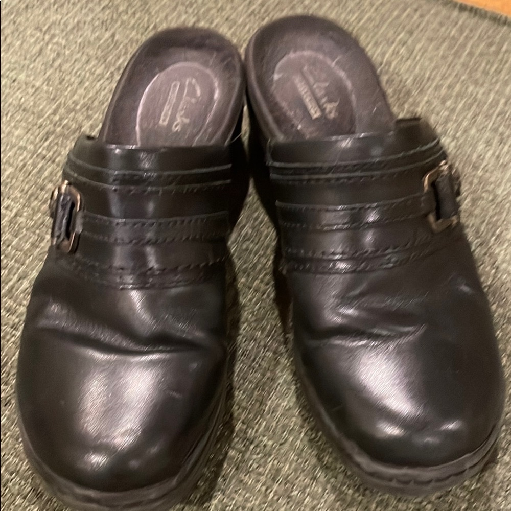 Clarks Black Leather Clogs with Buckle Detail (sz 6)